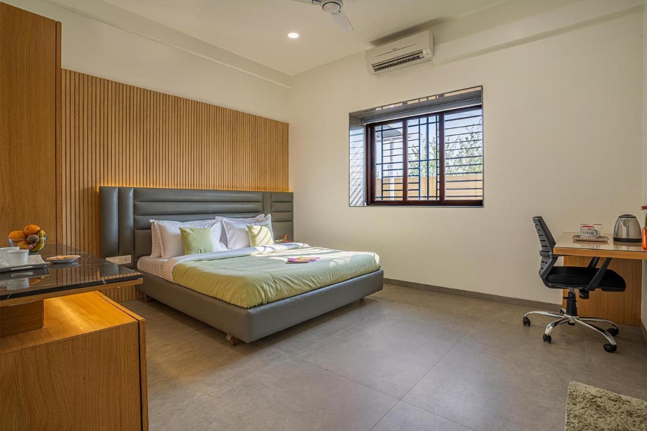 Stayvista'S Le Bon Horizon - Hillside Elegance With Chic Interiors, Poolside Serenity & Picturesque Gazebo - Proximity To Sula Nāsik Eksteriør bilde