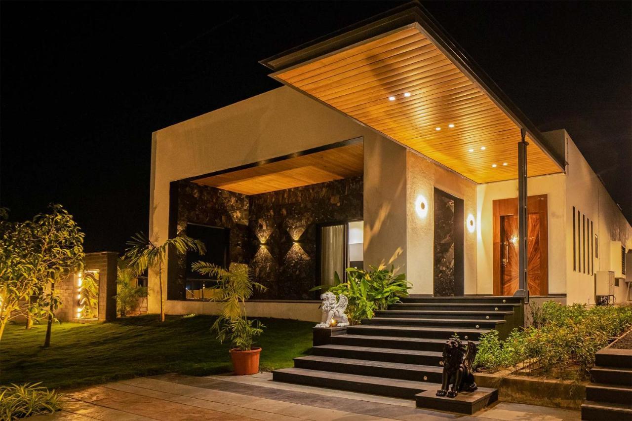 Stayvista'S Le Bon Horizon - Hillside Elegance With Chic Interiors, Poolside Serenity & Picturesque Gazebo - Proximity To Sula Nāsik Eksteriør bilde