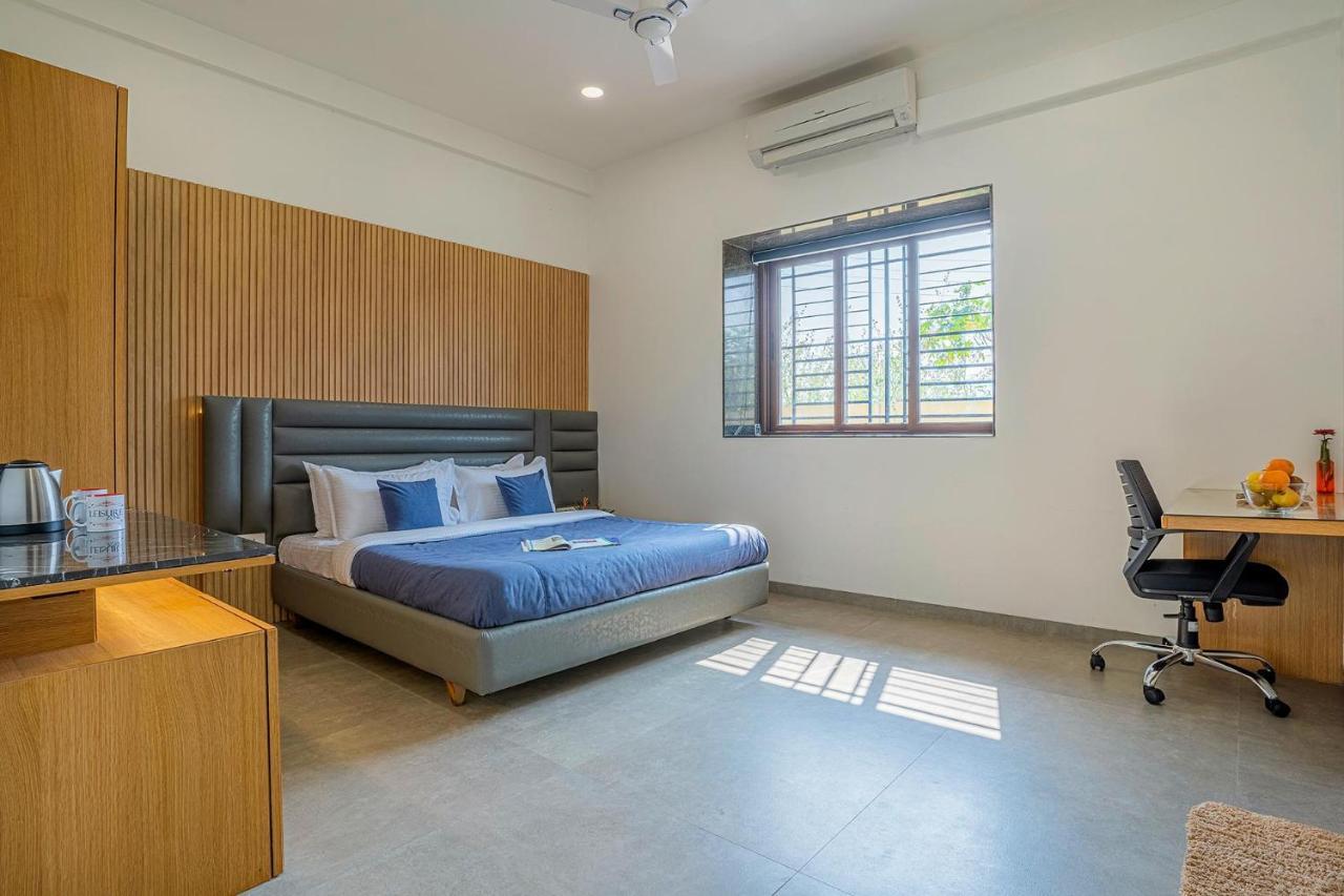 Stayvista'S Le Bon Horizon - Hillside Elegance With Chic Interiors, Poolside Serenity & Picturesque Gazebo - Proximity To Sula Nāsik Eksteriør bilde